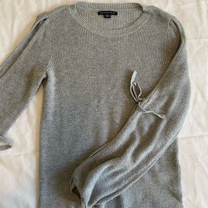 american eagle sweater (s)